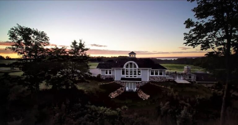 46303 f4b7456b7275 768x405